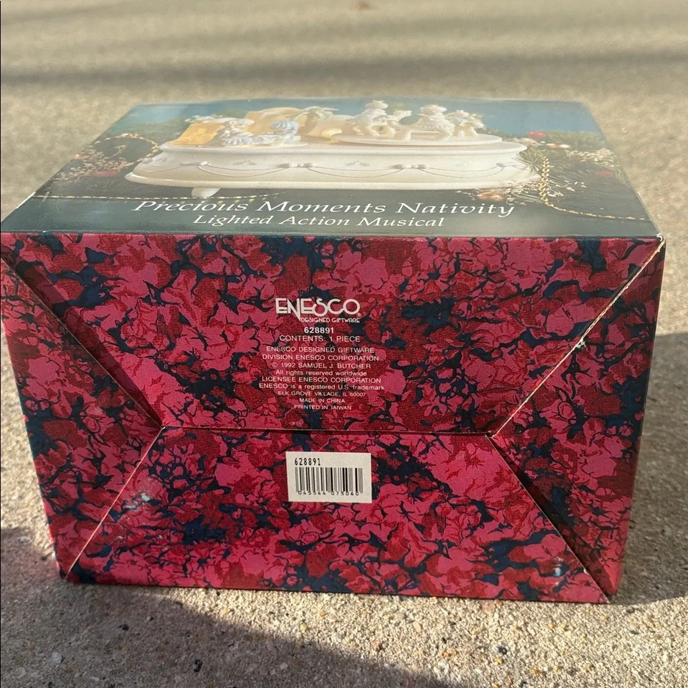 Precious moments nativity lighted action musical "Flight into into Egypt" Ensco - Picture 15 of 17